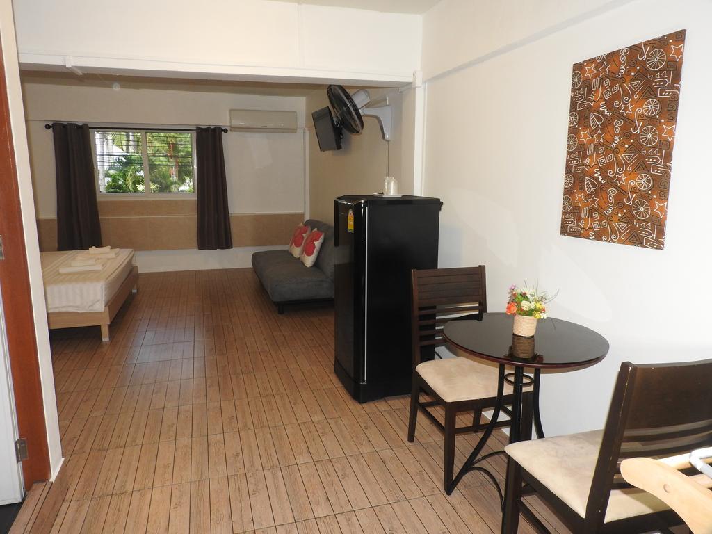 Allstar Guesthouse Karon Luaran gambar