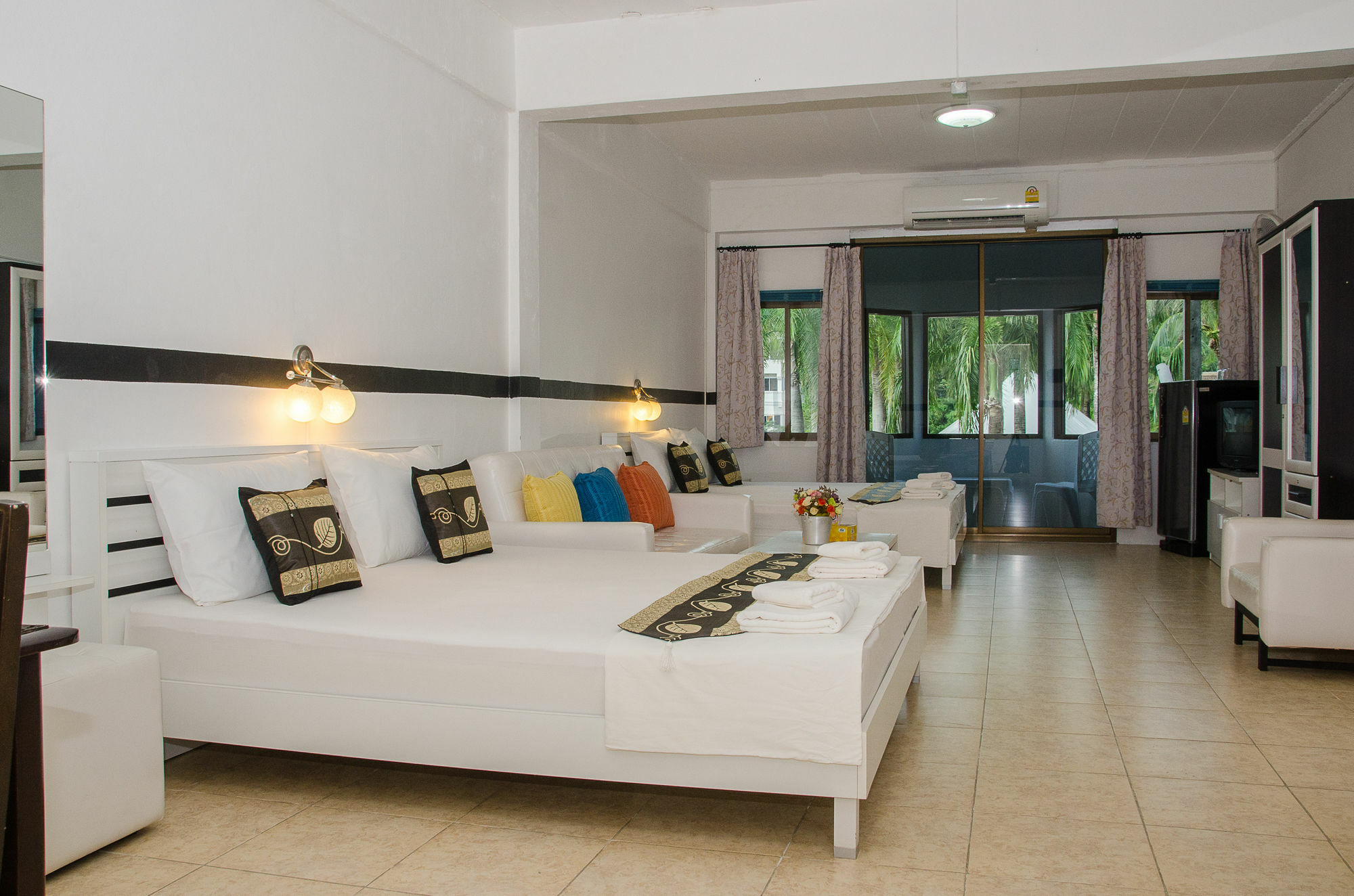 Allstar Guesthouse Karon Luaran gambar
