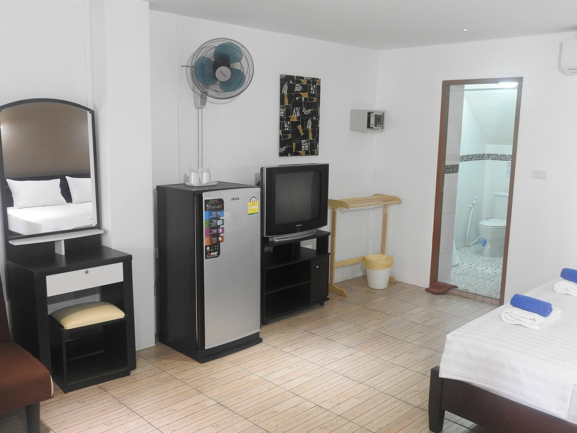 Allstar Guesthouse Karon Luaran gambar