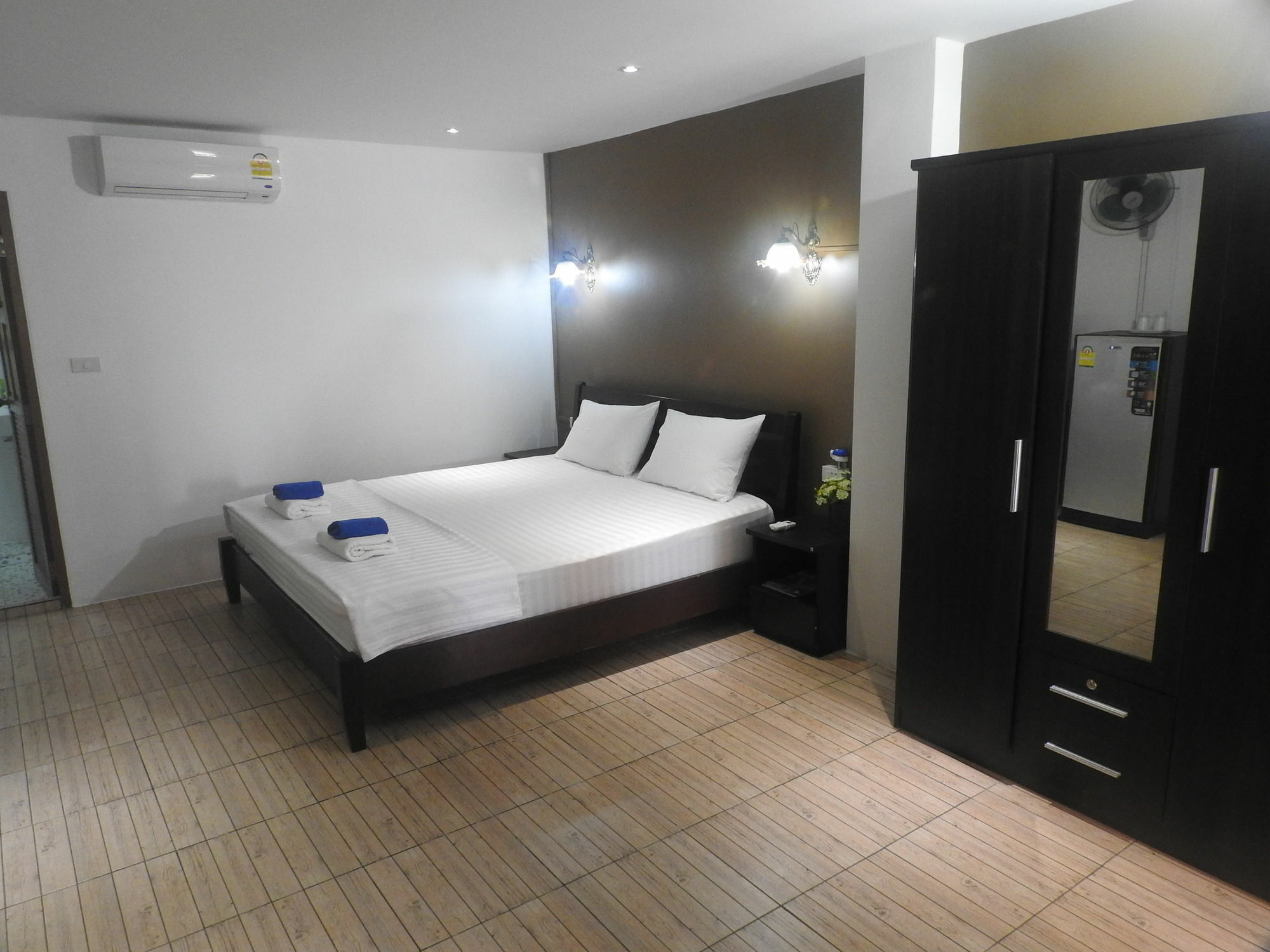 Allstar Guesthouse Karon Luaran gambar