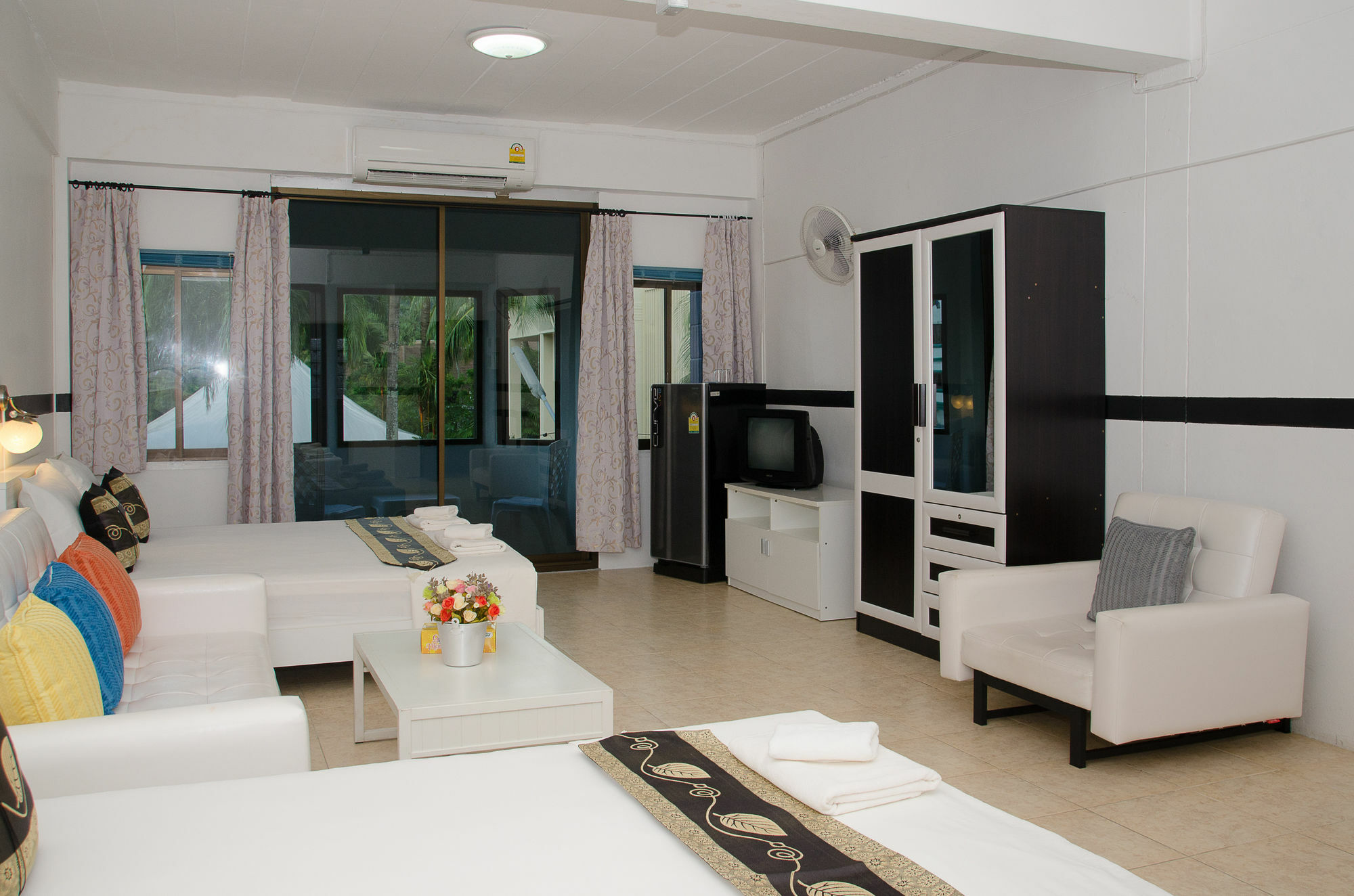 Allstar Guesthouse Karon Luaran gambar