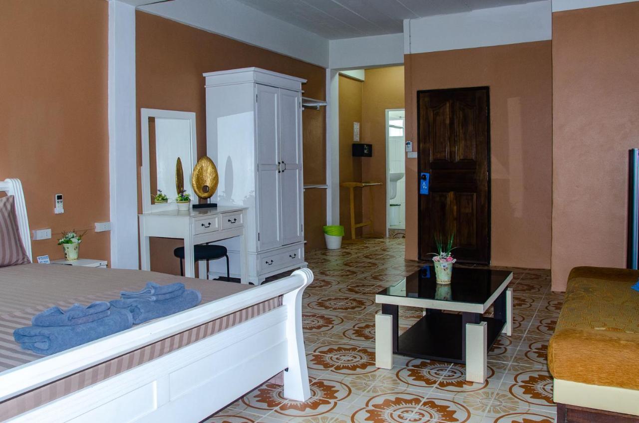 Allstar Guesthouse Karon Luaran gambar